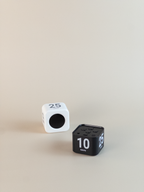 2 colours Minimal Pomodoro Timer on a beige background