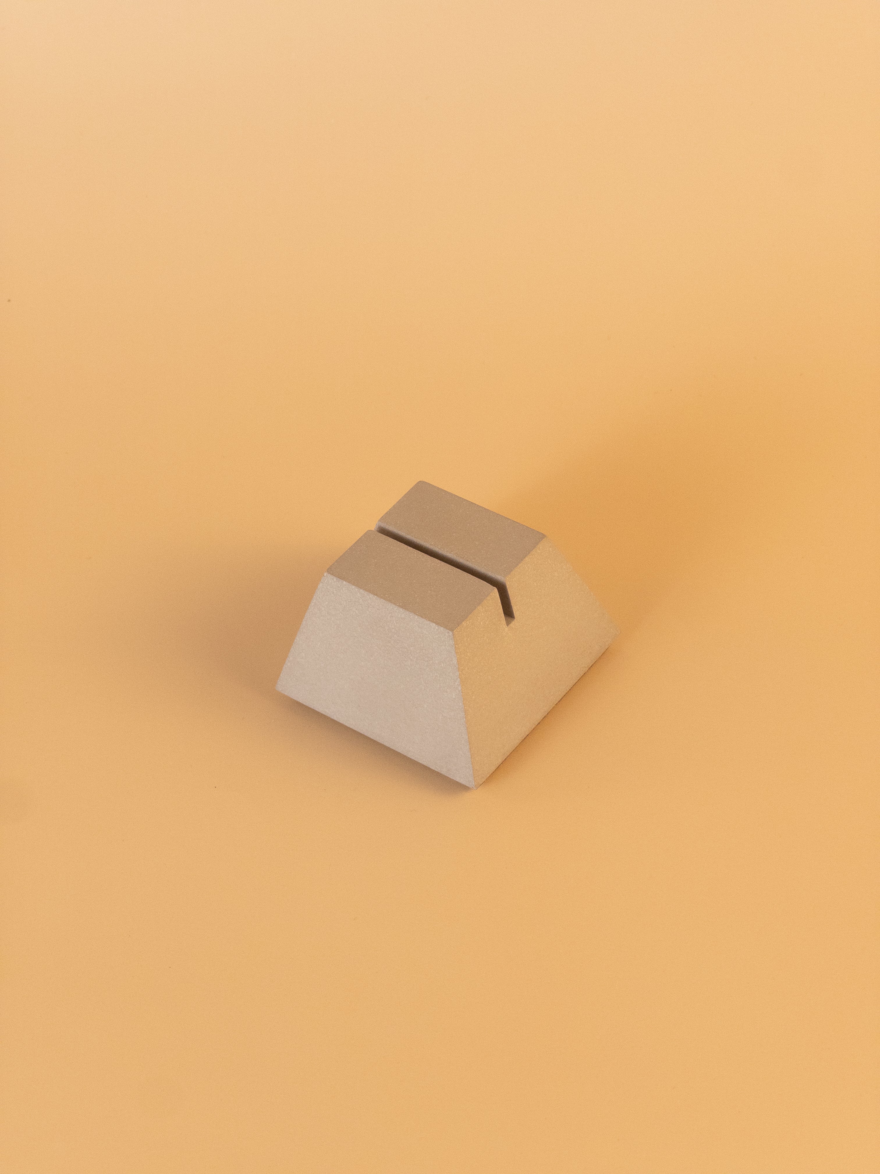 Minimalist concrete note and photo holder with slot for cards or memos